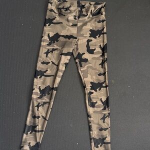 Koral Shiny Camo Leggings - Olive, Black